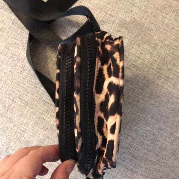 Leopard Print Crossbody Bag - Picture 6 of 12